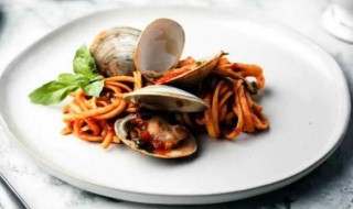 拍摄美食构图技巧（美食摄影构图技巧）