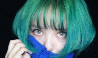 小白染发教程手法完整 染白色头发教程