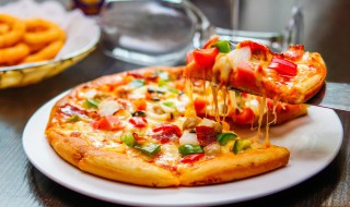 在家做披萨做法 在家披萨的做法