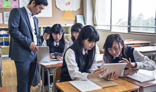 高中积累的优美佳句（高中积累的优美佳句100字）