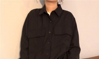 黑色衬衫搭配什么外套（黑色衬衫搭配什么外套好看）