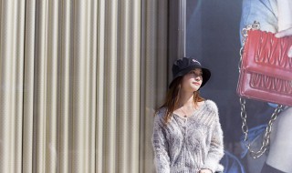 针织衫怎么搭配好看 针织衫怎么搭配好看图片女