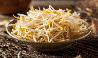 黄豆芽的功效与作用 黄豆芽的功效与作用及营养价值及禁忌