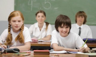 游戏人间是什么意思（游戏人间是什么意思,是什么生肖）