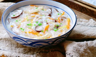 鸡肉跟什么煮粥给宝宝吃最好 鸡肉跟什么煮粥给宝宝吃最好吃