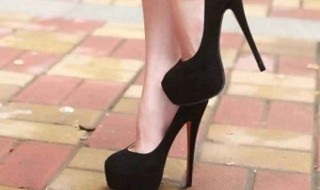 新手怎样学会穿高跟鞋 新手怎样学会穿高跟鞋呢