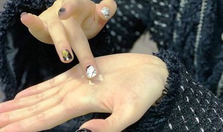 纯露可以替代爽肤水吗?（纯露可以用来当爽肤水吗）