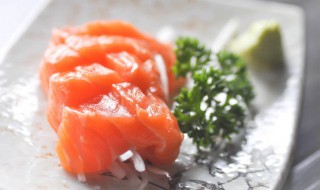 鲑鱼怎么读（鲑鱼怎么读拼音）