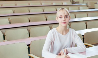 女大当嫁的意思（女大当嫁上一句）