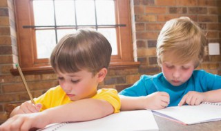 oliver怎么读(polite怎么读)