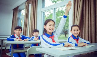 豁目开襟是什么意思（开襟的意思）