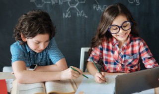 载一抱素的意思 载一抱素的意思是什么