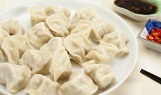 芹菜鸡蛋馅饺子怎么调馅(芹菜鸡蛋馅饺子怎么调馅好吃)