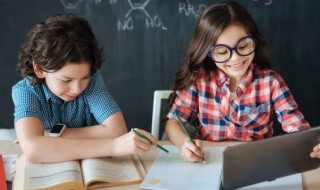 绷怎么读（绷着脸怎么读）