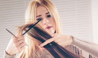 如何克服剪头发发抖（发型师剪头发手抖怎么克服）