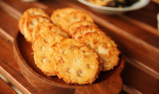 炸藕盒怎么做（炸藕盒怎么做酥脆好吃视频）