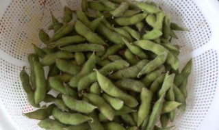 毛豆水开后要煮几分钟（毛豆水开后要煮几分钟才能熟）