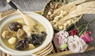 鲜美鸡汤的做法 鲜美鸡汤的做法大全