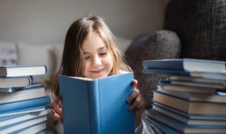 与天地兮比寿与日月兮齐光的意思（与天地兮比寿 与日月兮齐光）