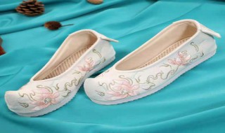 汉服搭配什么现代鞋子 汉服搭配什么现代鞋子好看