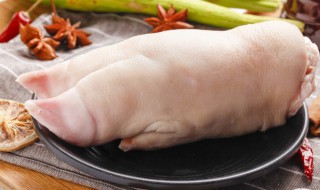 猪蹄炖茭瓜的做法 猪蹄炖茭瓜的做法大全