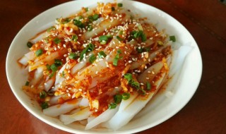 豌豆凉粉怎么做好吃（豌豆凉粉怎么做好吃又简单热的）