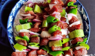 香烤时蔬里脊肉怎么做（香烤时蔬里脊肉怎么做才好吃）