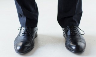 男人穿什么颜色皮鞋好看 男人穿什么颜色皮鞋好看百搭