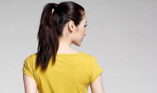 纯黄短袖怎么搭配（纯黄短袖怎么搭配外套）