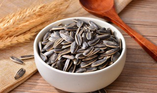 剥瓜子小窍门（剥瓜子小窍门视频）