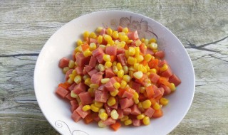 西红柿胡萝卜炒玉米