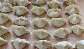 牛肉饺子馅怎么调好吃（牛肉饺子馅怎么调）