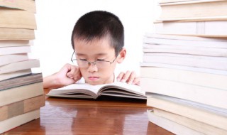 蜂拥而至的意思是什么 蜂拥而至的意思是什么解释