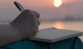 深山寺庙的唯美诗句（关于深山寺庙的诗句）