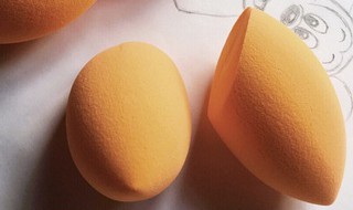 美妆蛋跟粉扑上妆差别（气垫粉扑和海绵蛋哪个上妆好）