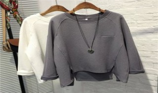 蝙蝠袖卫衣搭配什么裤子显瘦 蝙蝠袖上衣配什么裤子好看