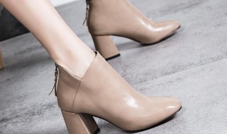 裸色短靴穿搭技巧（裸色短靴穿搭技巧视频）