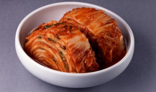 泡菜炒豆芽的做法（泡菜炒豆芽的做法视频）