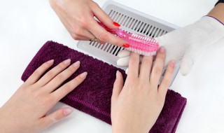 美甲修甲片型教程（美甲甲片修型技巧）