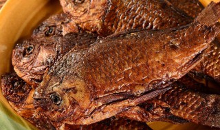 做糟鱼最简单方法（鲫鱼做糟鱼最简单方法）