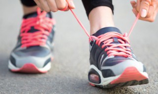 adidas是什么牌子（adidas是什么牌子衣服）