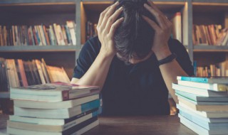 把饼换一个偏旁再组词（把饼换一个偏旁再组词）