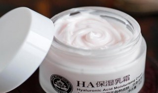 春季皮肤干燥用什么护肤品 春季皮肤干燥用什么护肤品好