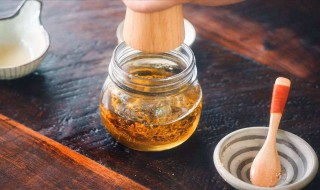 橄榄油加蜂蜜可以祛斑吗（橄榄油加蜂蜜可以祛斑吗是真的吗）