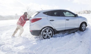 电动汽车雪地驾驶技巧 电动汽车雪地驾驶技巧