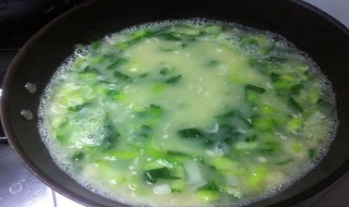 油菜鱼尾汤 鱼炖油菜好吃吗