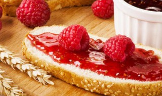 覆盆子奶酪面包卷 覆盆子蛋糕怎么做