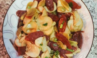腊八蒜炒腊肠窍门(腊八蒜炒腊肠窍门图片)
