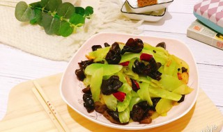 木耳莴笋炒肉片（木耳莴笋炒肉片的家常做法）