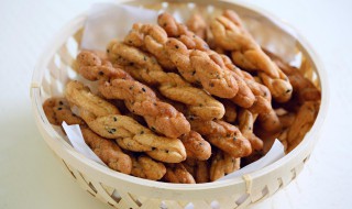 东北小麻花的做法和配方(东北小麻花的制作方法)